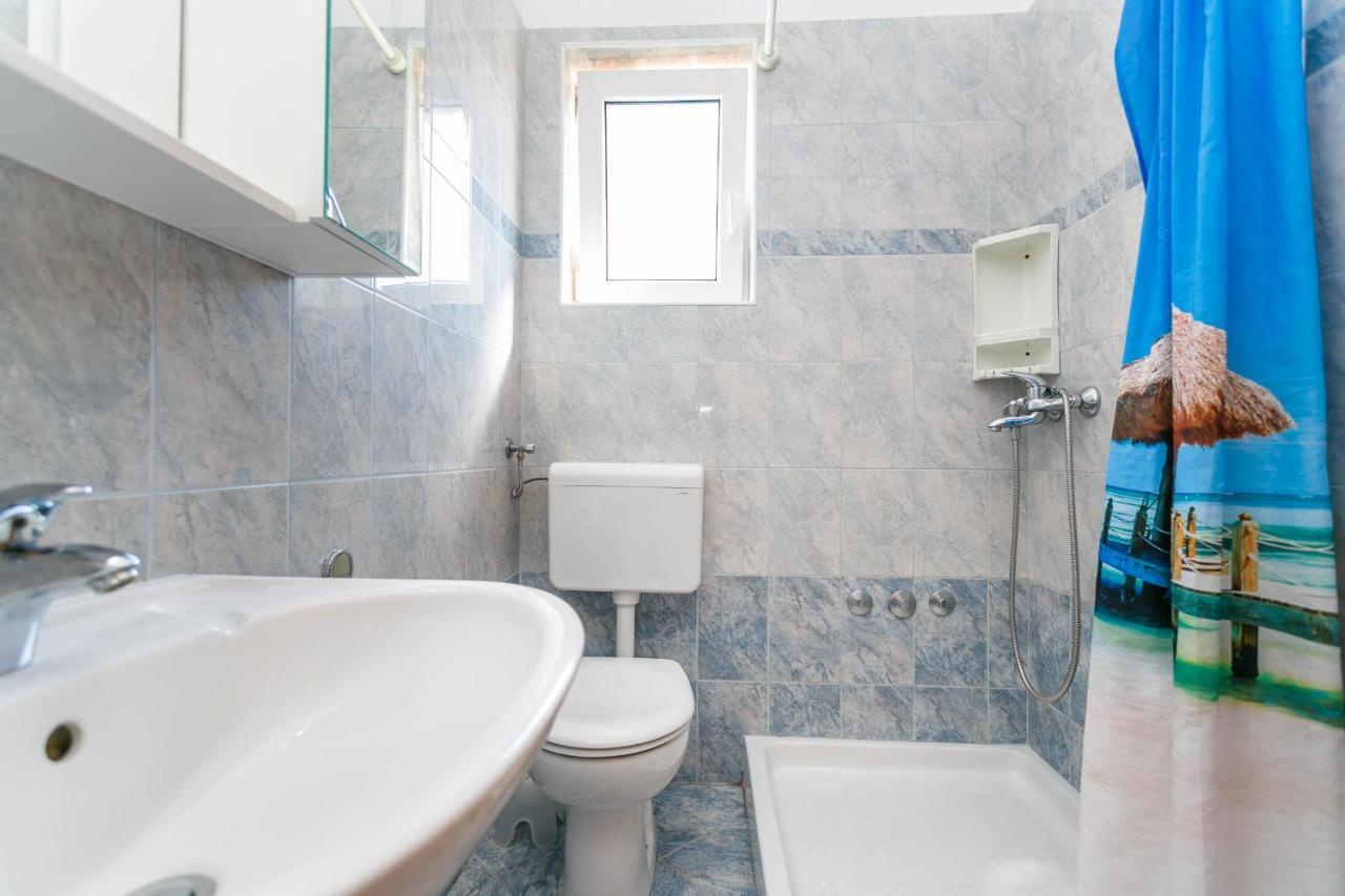 Apartmani Luka Kornić Εξωτερικό φωτογραφία