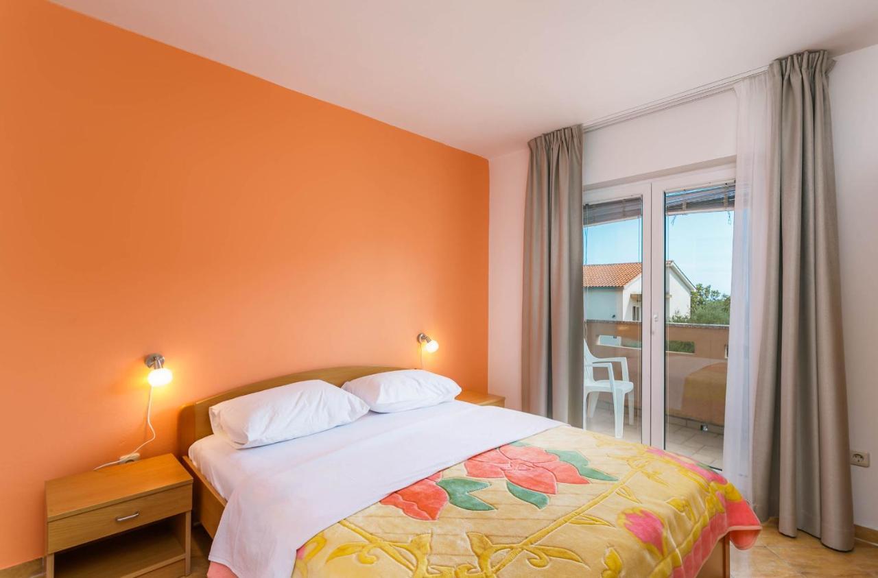 Apartmani Luka Kornić Εξωτερικό φωτογραφία
